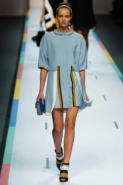 Look 34